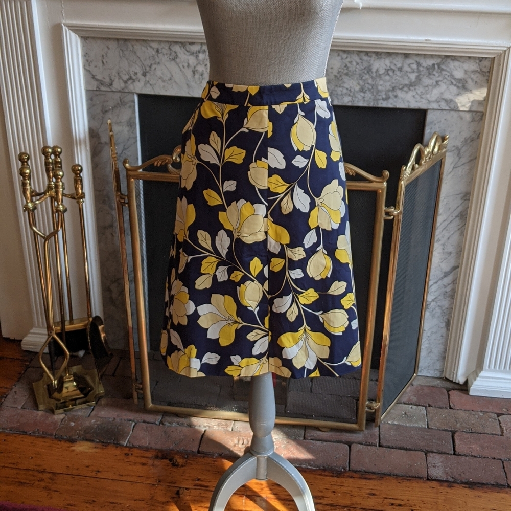 Talbots skirt - Picture 2 of 6